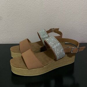 Black Rivet Peyton Sandals